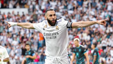 احتفال كريم بنزيما بتسجيل هدف ريال مدريد الثالث أمام ألميريا