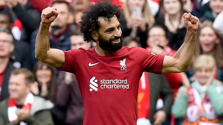 احتفال محمد صلاح بتسجيل هدف ليفربول الثالث أمام نوتنجهام فورست