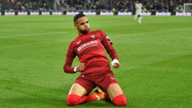 يوسف النصيري بعد تسجيل هدف إشبيلية الأول أمام يوفنتوس - الدوري الأوروبي